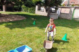 Den dětí na zahradě