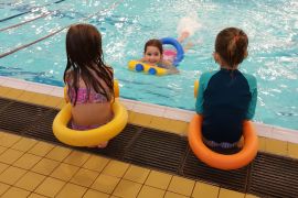 Poprvé ve velkém bazénu - MŠ