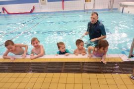 Poprvé ve velkém bazénu - MŠ