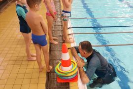 Poprvé ve velkém bazénu - MŠ