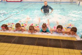 Poprvé ve velkém bazénu - MŠ