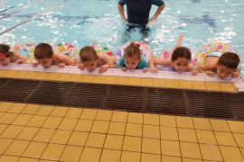 Poprvé ve velkém bazénu - MŠ