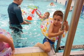 Poprvé ve velkém bazénu - MŠ