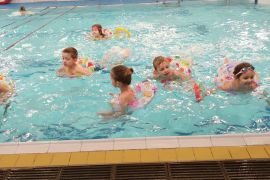 Poprvé ve velkém bazénu - MŠ
